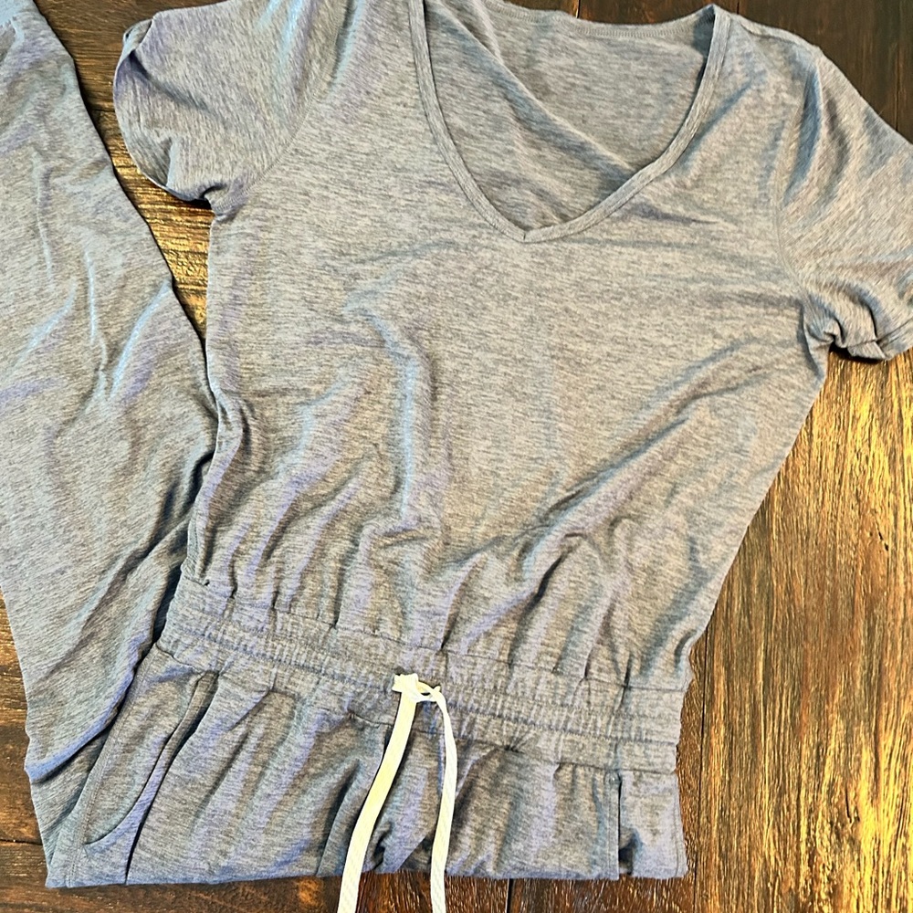 Vuori All Day V-Neck Jumpsuit - Charcoal Heather - Picture 4 of 13